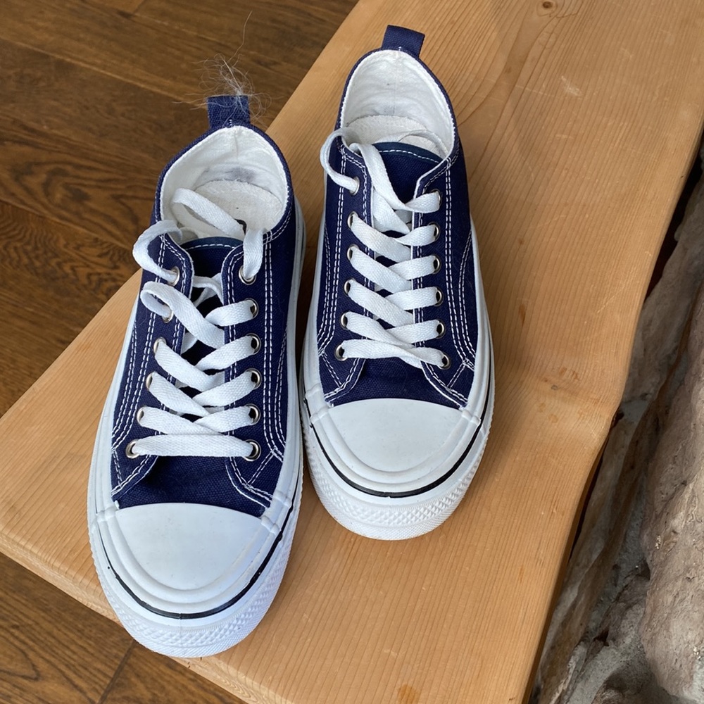 Sneakers - Picture 2 of 2